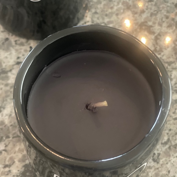 😌HP😚 Rae Dunn Halloween SPOOKY or BOO scented black ceramic lidded jar candle - Picture 6 of 6